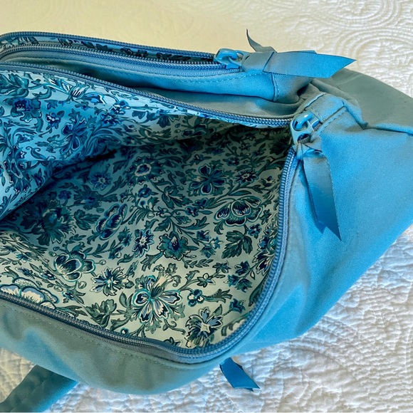 Vera Bradley 🩵 Cotton Sling Backpack - Picture 5 of 9